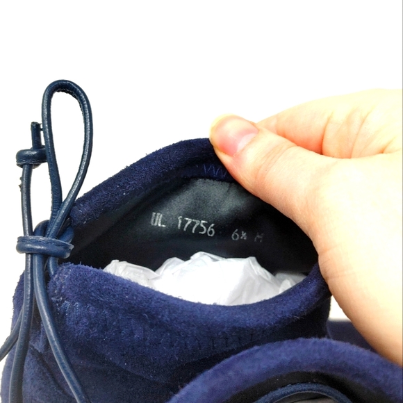 Stuart Weitzman Navy Suede Perfection Bootie Size 6 1/2 - Picture 7 of 10